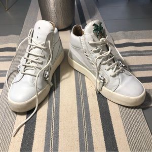 Authentic Giuseppe zanotti ladies gym shoes size 39